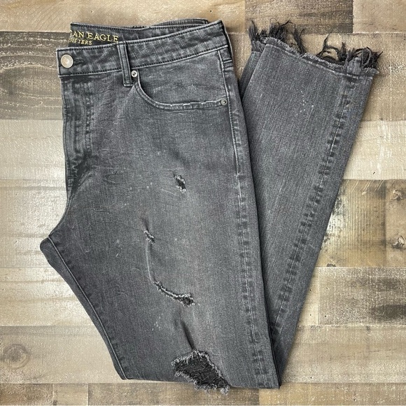 American Eagle Distressed Slim Jean size 38 X 34 - Picture 1 of 12